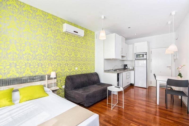 Feelathome Merced Apartments Málaga Cameră foto